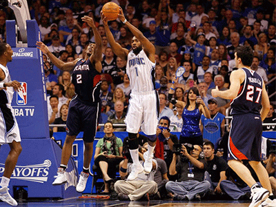 現(xiàn)場直播中超冠軍頒獎